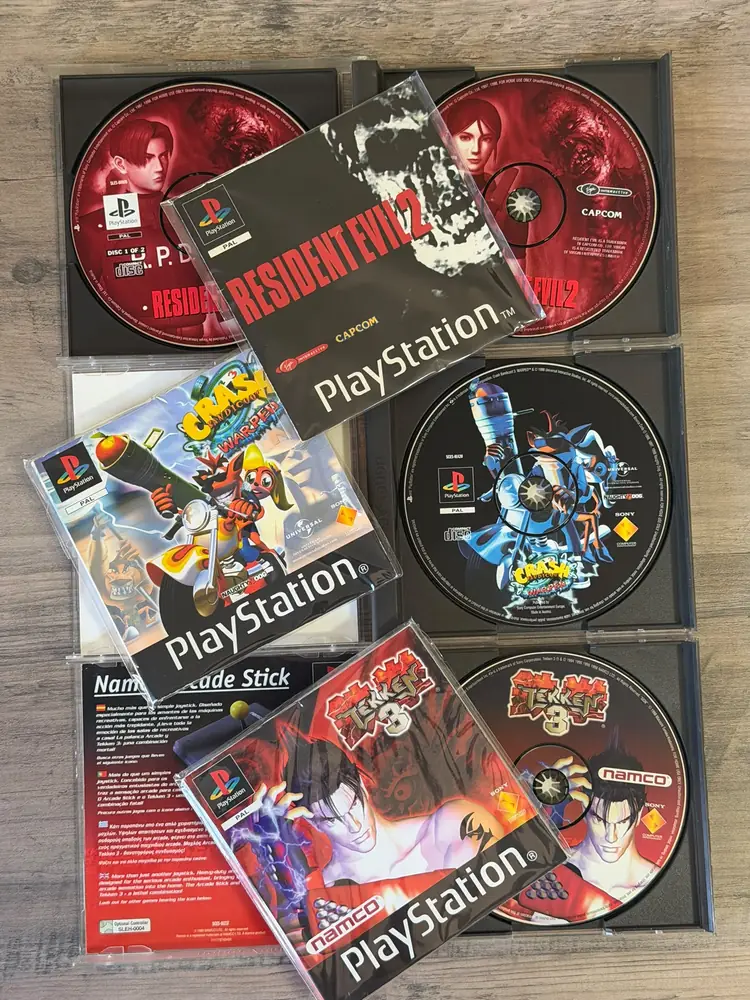 Resident Evil 2, Crash Bandicoot 3 y Tekken 3 de PlayStation